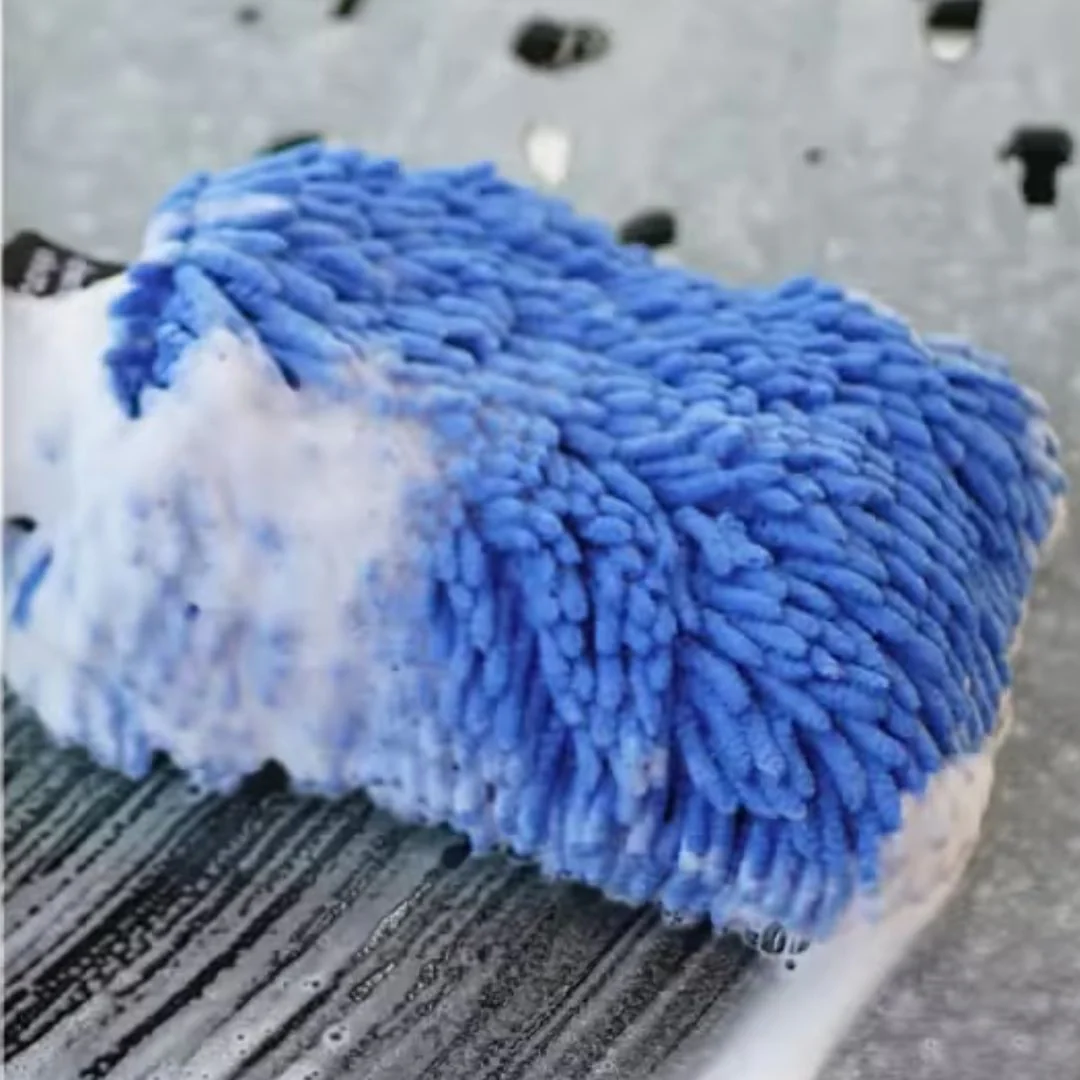 Chemicalworkz Chenille Wash Mitt - Blue - Image 2