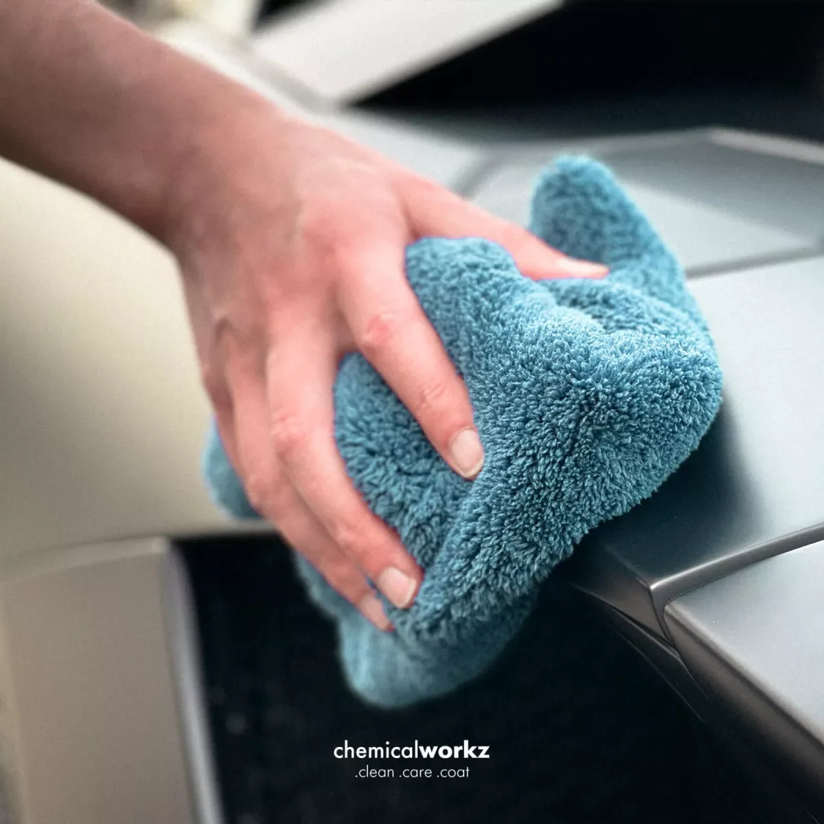 Chemicalworkz Edgeless Soft Touch Towel 500gsm - Blue - Image 4