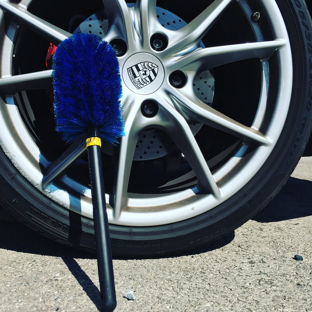 EZ Detail Wheel Brush Go - Wheel and Wheel Arches Brush - Image 3