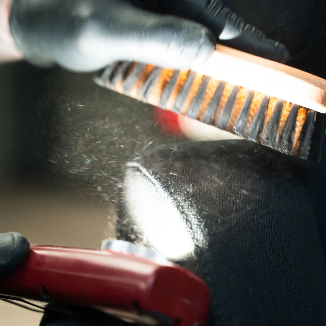 Labocosmetica Fabric Seat Brush - Image 2