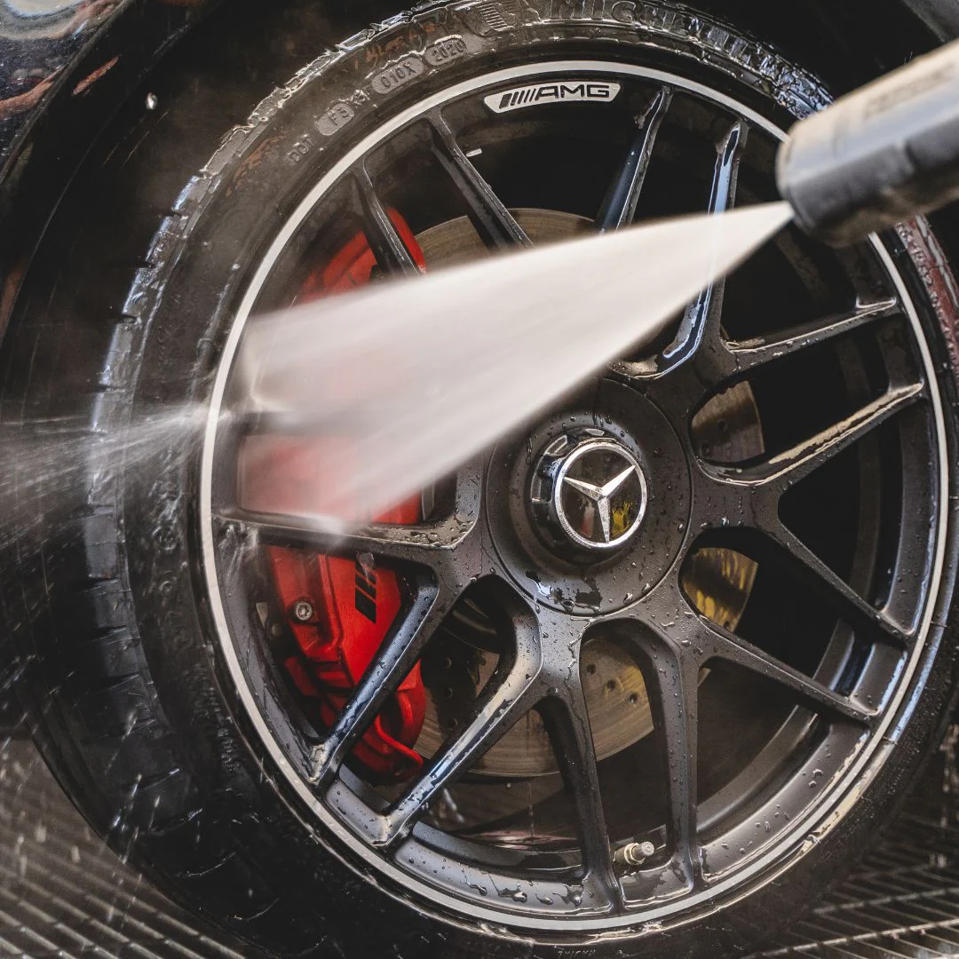 Maniac Wheel and Tyre Cleaner - Image 10