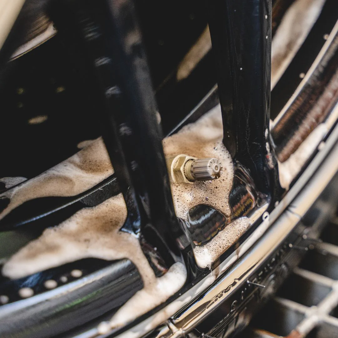 Maniac Wheel and Tyre Cleaner - Image 4