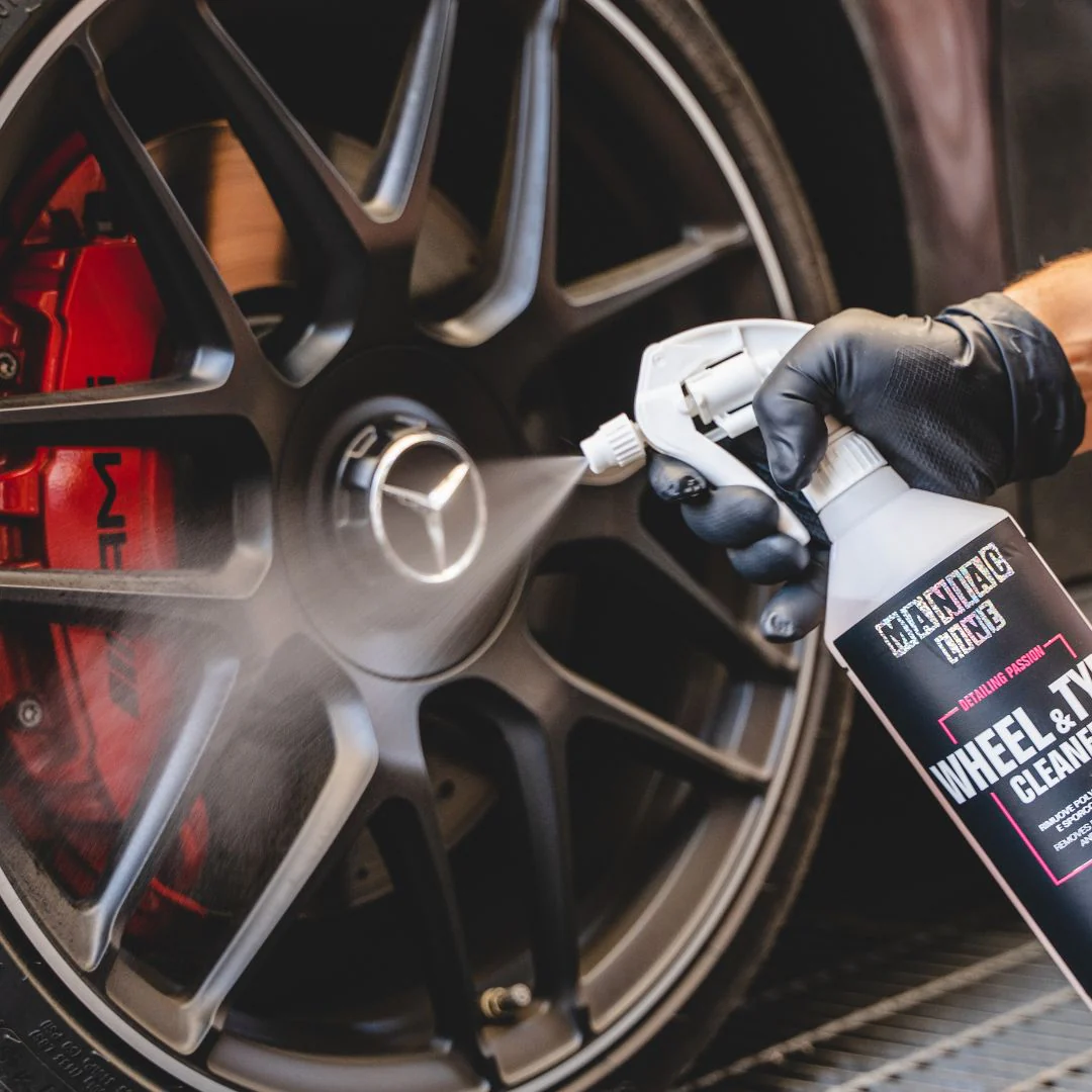 Maniac Wheel and Tyre Cleaner Set - Image 3