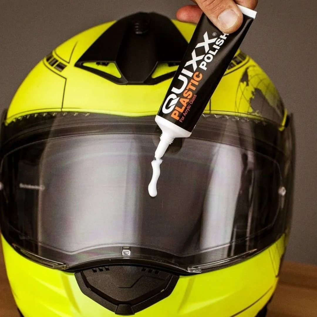 QUIXX Acrylic Scratch Remover - Image 2