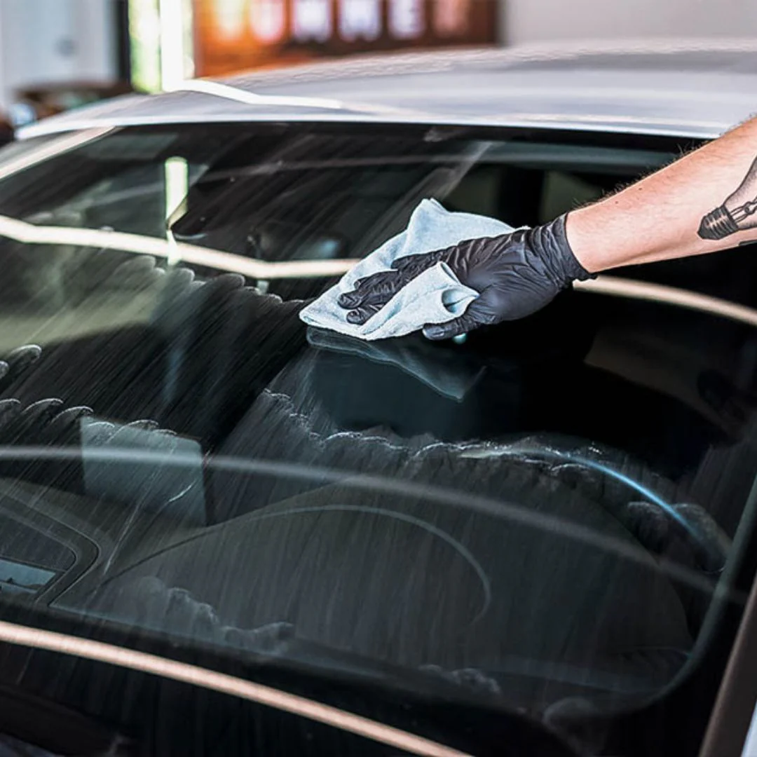 SOFT99 Ultra Glaco 12 Month Windscreen Sealant 70ml - Image 4